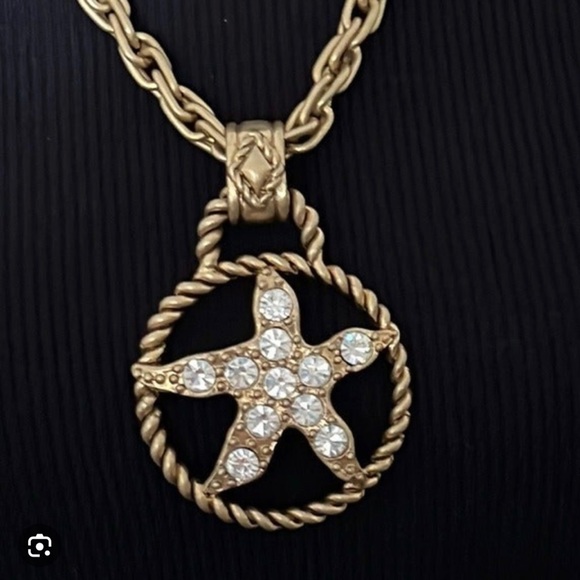 Cabi starfish pendant - Picture 2 of 6